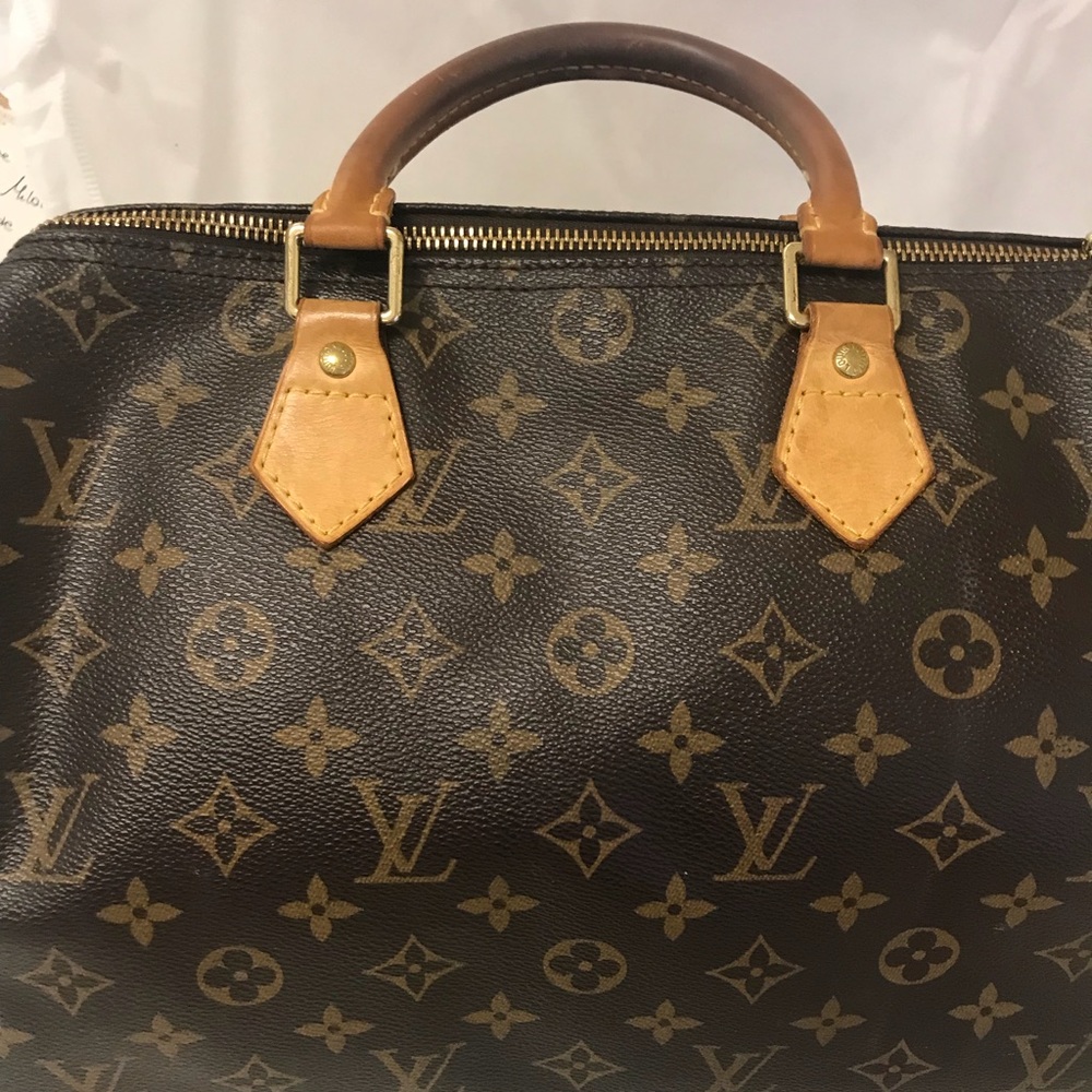 Louis Vuitton Speedy 30 - Authentic!